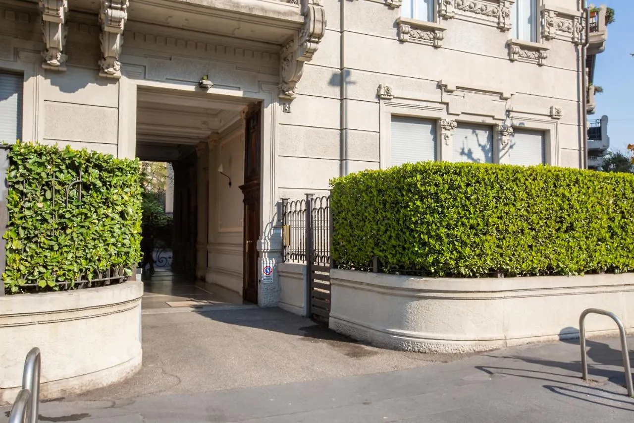 Mondadori Apartment Milano 0*,  Italia